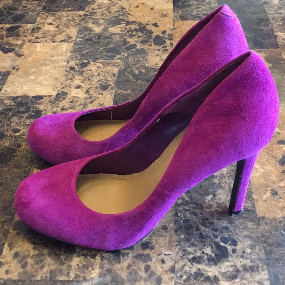 Jessica Simpson suede heels 8.5 B